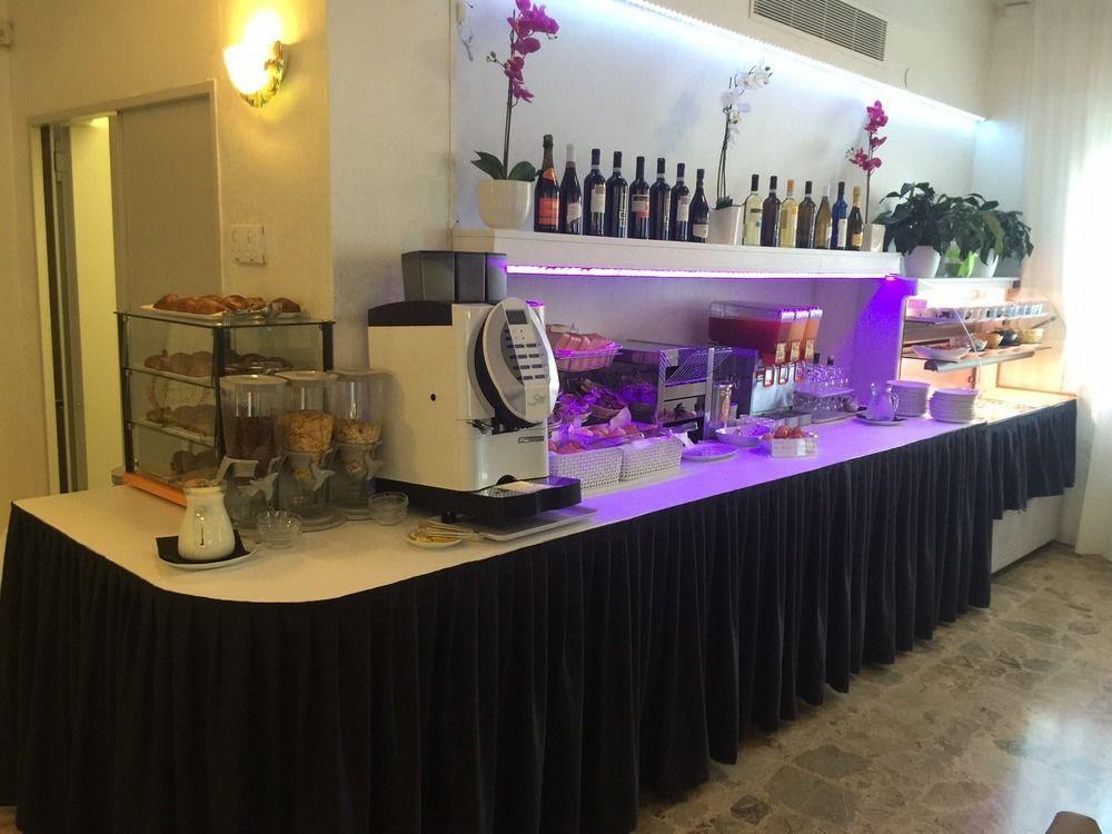 Hotel Anny Lido di Jesolo Buitenkant foto