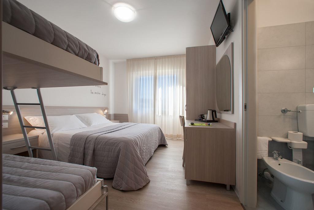 Hotel Anny Lido di Jesolo Buitenkant foto